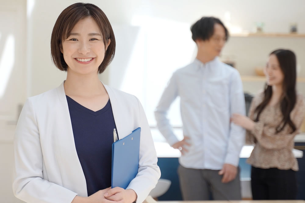 短期集中講座を受けた宅建士のイメージ