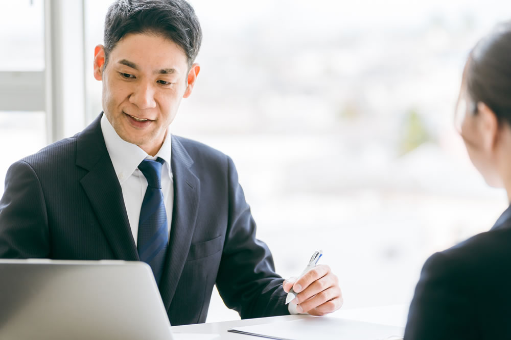 社労士の男性のイメージ